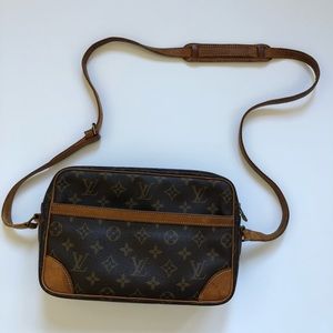 Louis Vuitton Trocadero crossbody purse